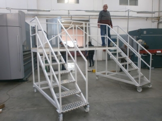 Mobile stairs structure - galvanized stairs